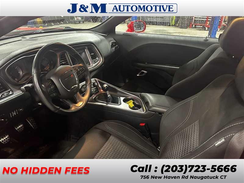 2018 Dodge Challenger R/T photo 2