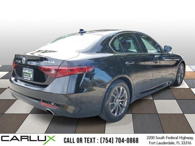 2020 Alfa Romeo Giulia Base photo 4