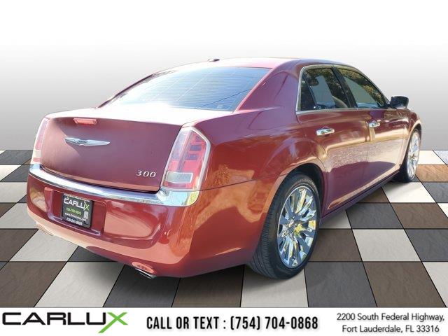 2013 Chrysler 300 Base Limited photo 4