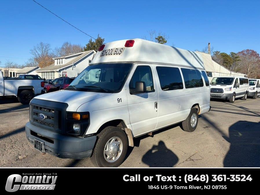 2014 Ford E-Series Econoline Van Commercial's photo