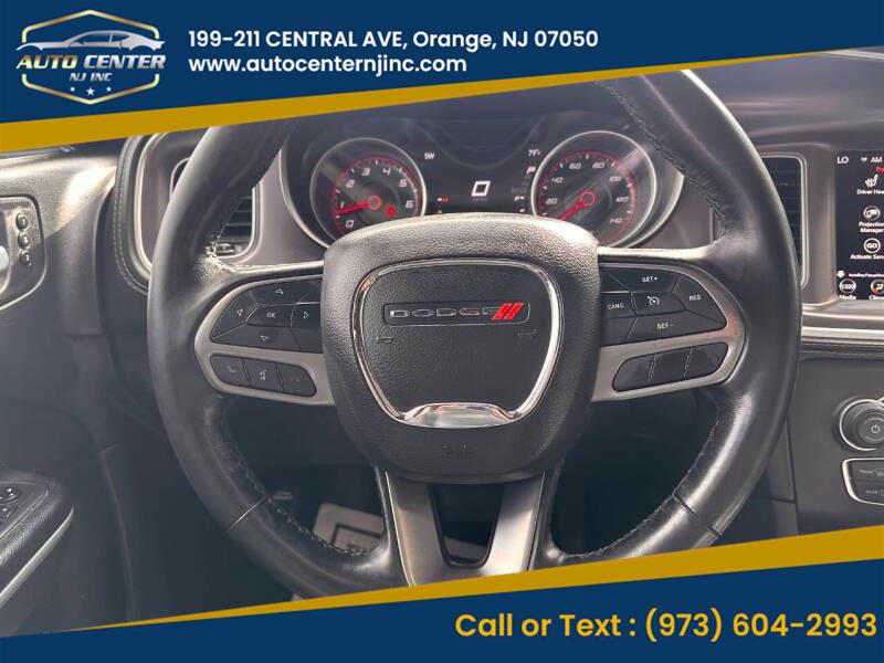 2021 Dodge Charger SXT photo 3