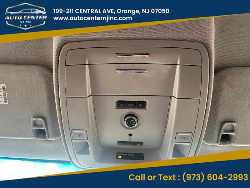 2019 Gmc Yukon SLT photo 2