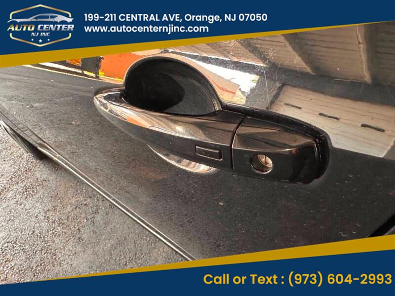 2022 Nissan Altima 2.5 SR photo 3