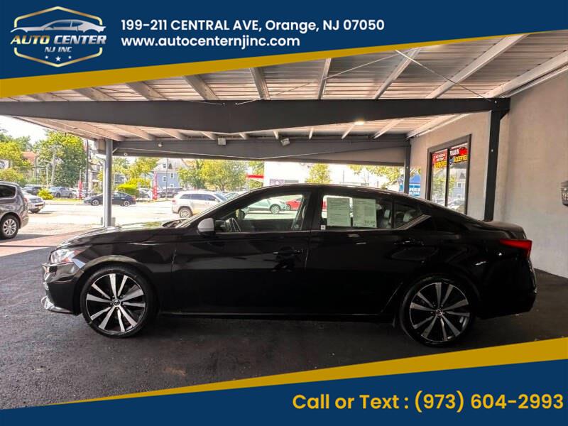 2022 Nissan Altima 2.5 SR photo 2