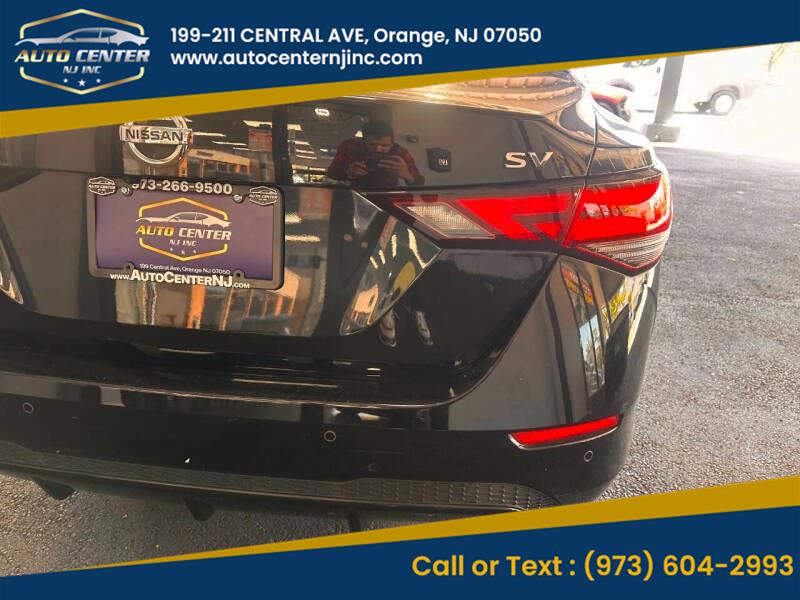 2022 Nissan Sentra SV photo 3