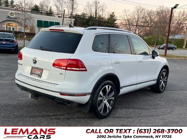 2017 Volkswagen Touareg V6 Wolfsburg Edition photo 4