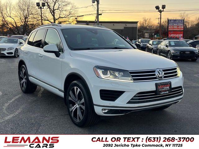 2017 Volkswagen Touareg V6 Wolfsburg Edition photo 2