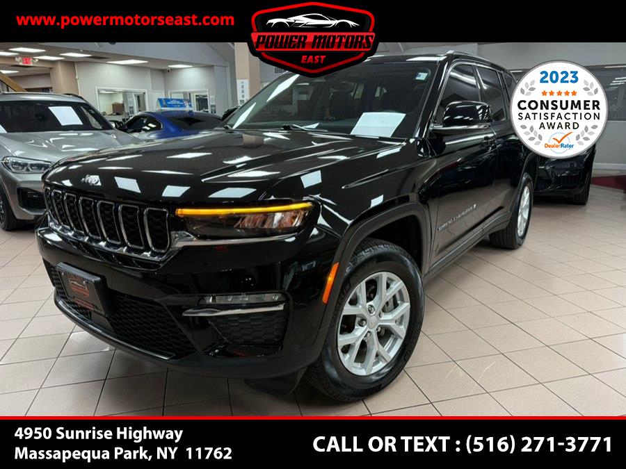 Used 2023 Jeep Grand Cherokee in Massapequa Park, New York | Power Motors East. Massapequa Park, New York
