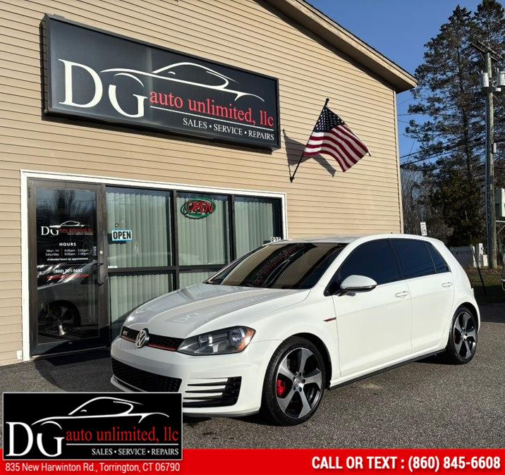 2015 Volkswagen Golf GTI's photo