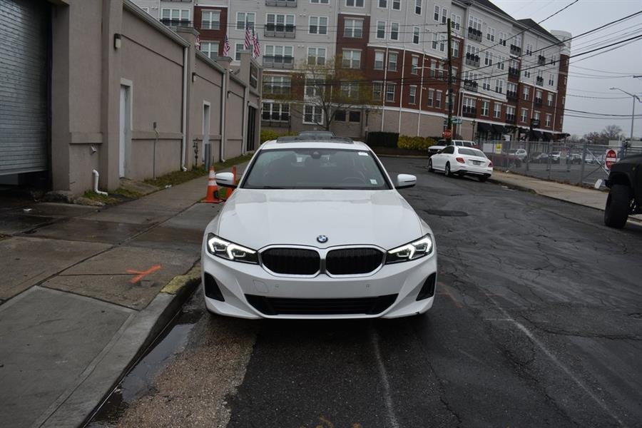 2024 Bmw 330i 3-Series photo 3