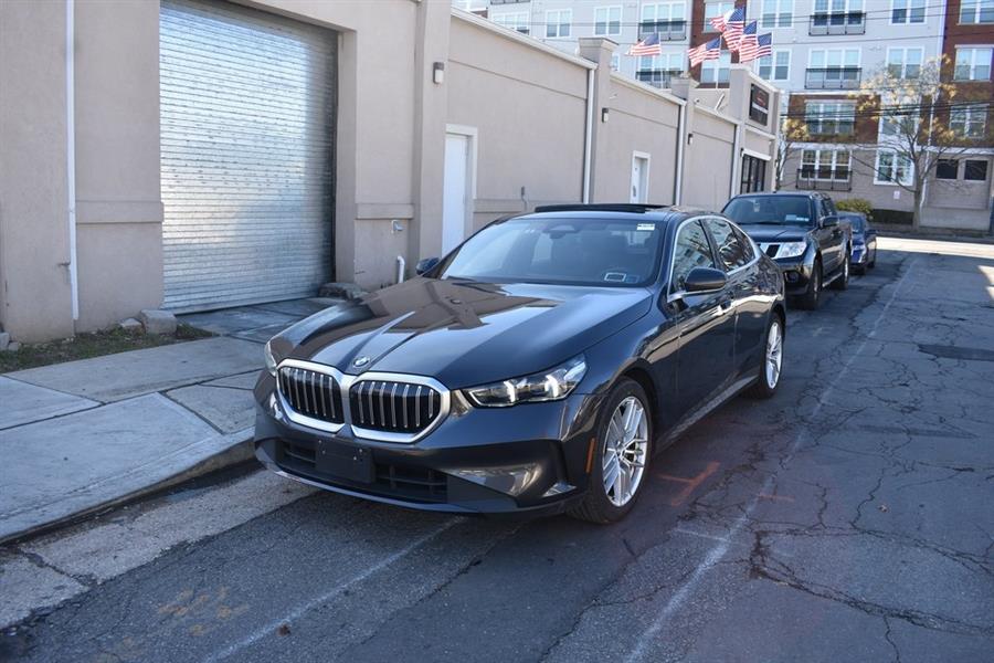 2024 Bmw 530i xDrive photo 2