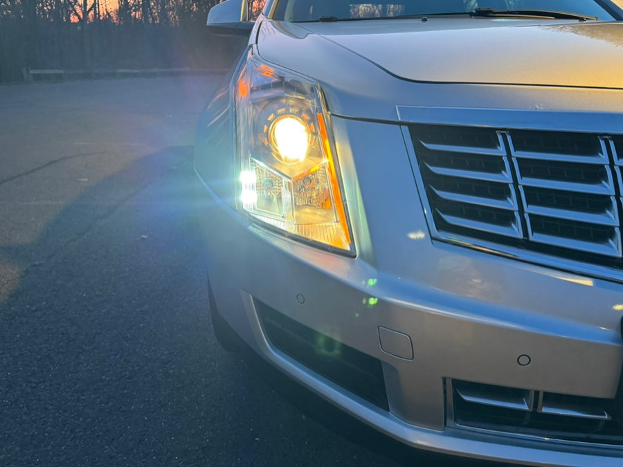 2013 Cadillac SRX Luxury photo 2