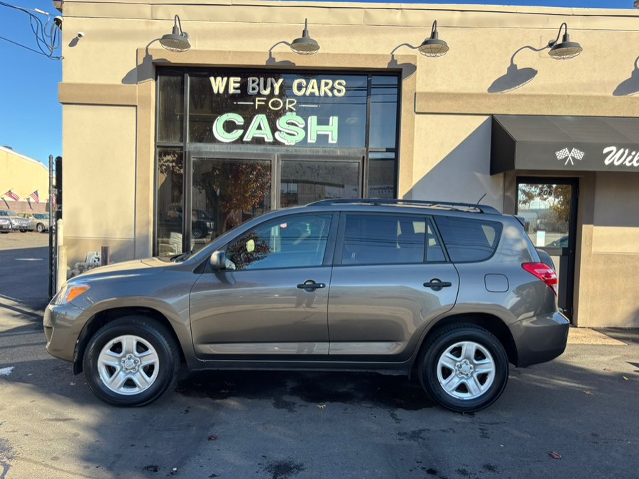 2011 Toyota RAV4 photo 3