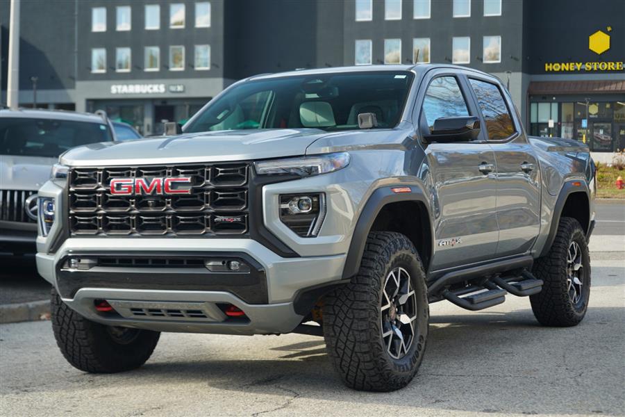 2024 GMC Canyon AT4X's photo