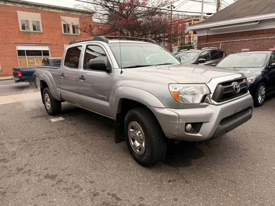 2015 Toyota Tacoma 4WD Double Cab LB V6 AT (Natl), available for sale in Shelton, Connecticut | Center Motorsports LLC. Shelton, Connecticut