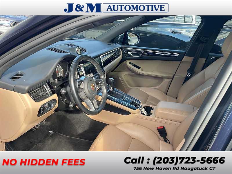 2021 Porsche Macan Base photo 2