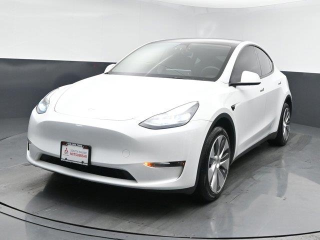 2023 Tesla Model Y Long Range's photo