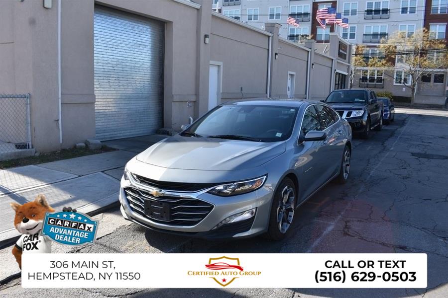 2024 Chevrolet Malibu 1LT photo 2