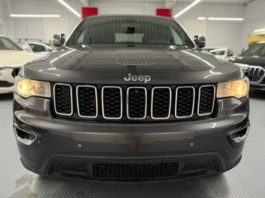 2020 Jeep Grand Cherokee Laredo E photo 3