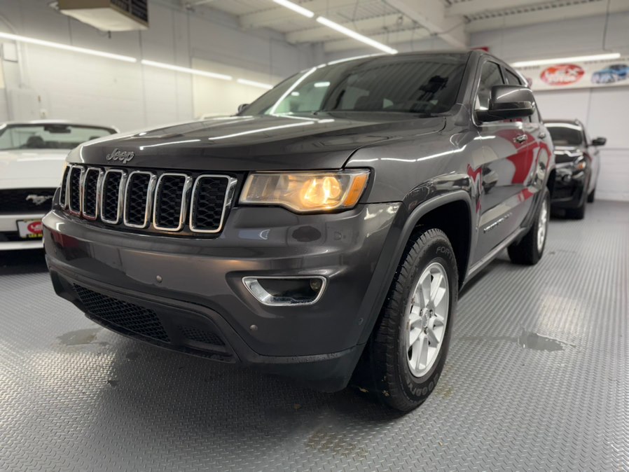 2020 Jeep Grand Cherokee Laredo E photo 2