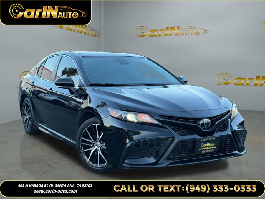 2022 Toyota Camry SE photo 3