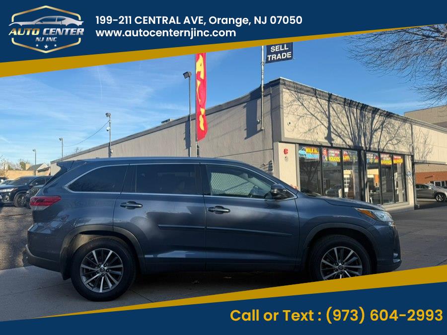 2019 Toyota Highlander XLE photo 3