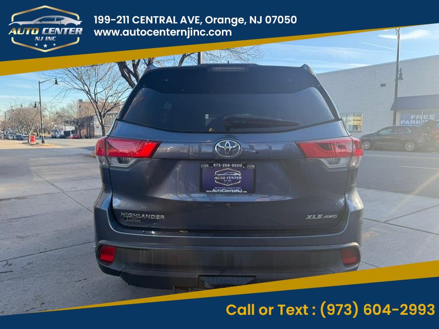 2019 Toyota Highlander XLE photo 4