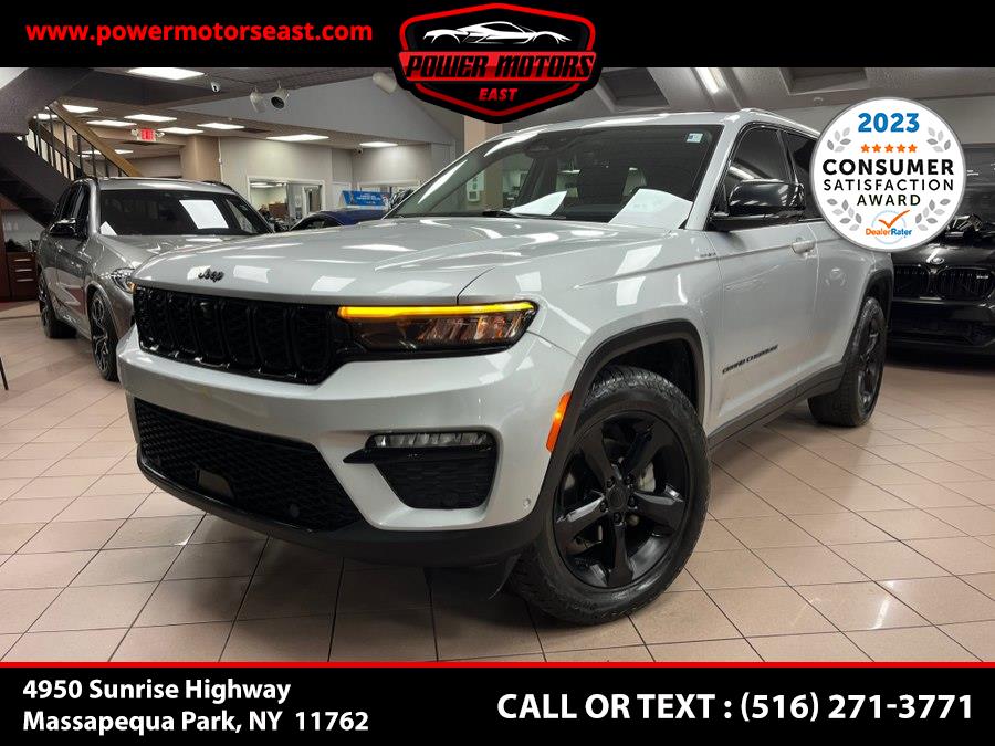 Used 2023 Jeep Grand Cherokee in Massapequa Park, New York | Power Motors East. Massapequa Park, New York