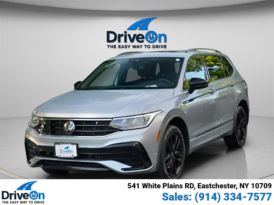 2022 Volkswagen Tiguan SE R-LINE BLACK