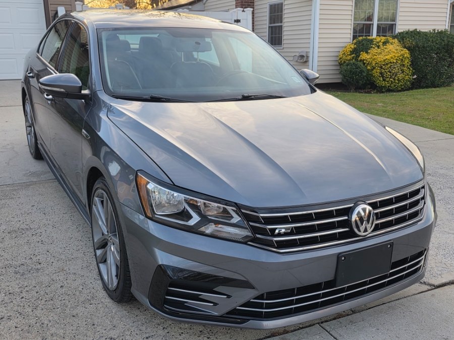 2018 Volkswagen Passat R-Line