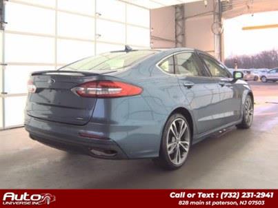 2019 Ford Fusion Titanium's photo