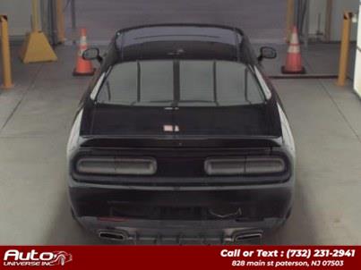 2018 Dodge Challenger SXT's photo