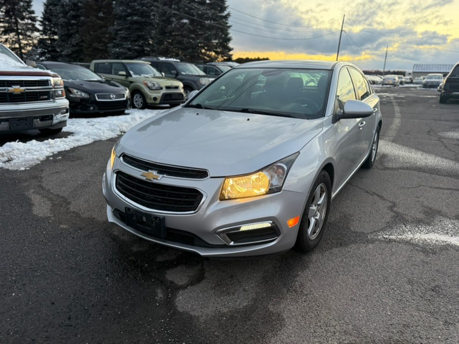 2016 Chevrolet Cruze photo 3