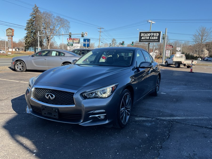 2015 INFINITI Q50