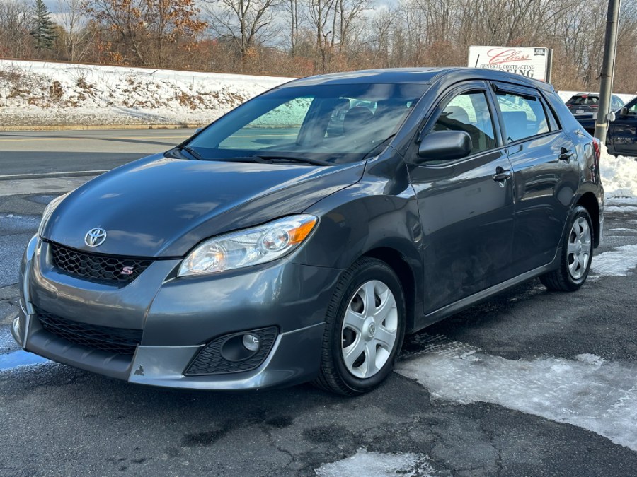 2009 Toyota Matrix S's photo