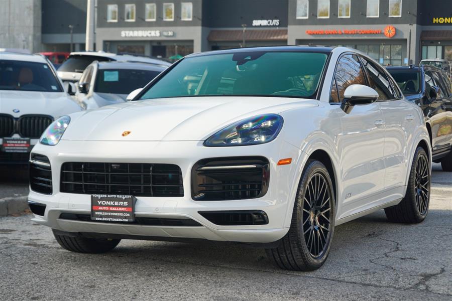 2022 Porsche Cayenne Coup GTS's photo