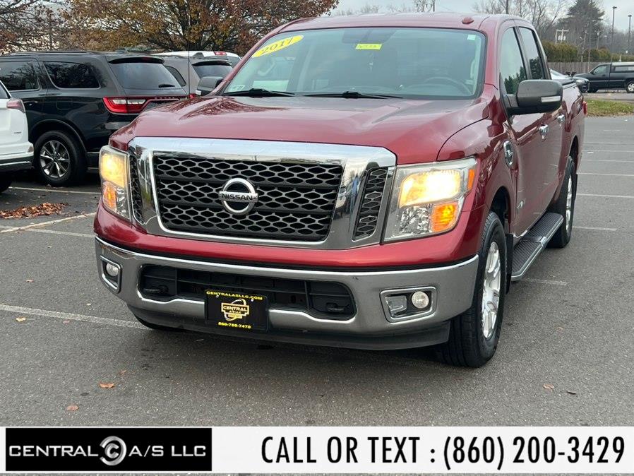 2017 Nissan Titan SV's photo