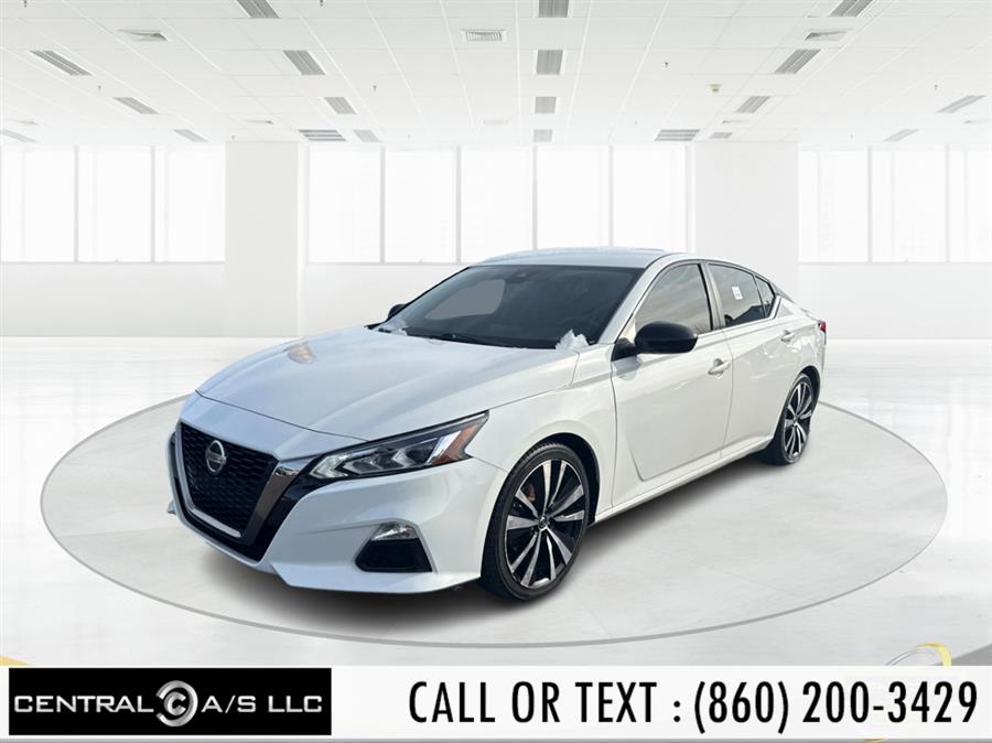 2020 Nissan Altima SR's photo