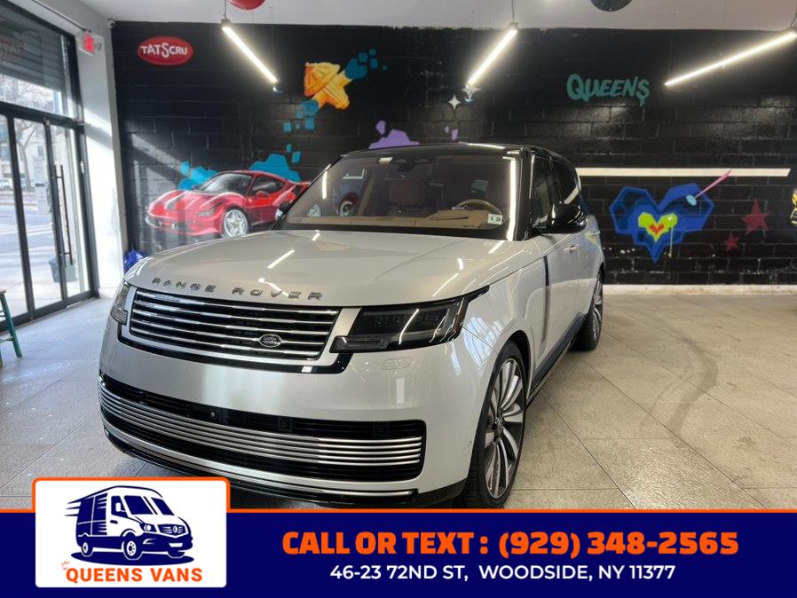 2023 Land Rover Range Rover SV's photo