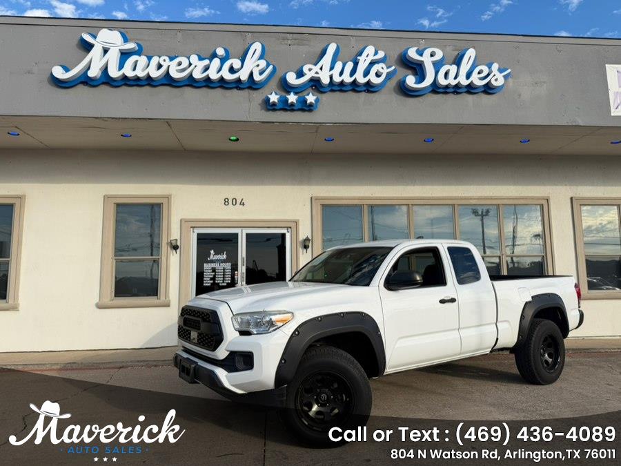 2019 Toyota Tacoma SR's photo