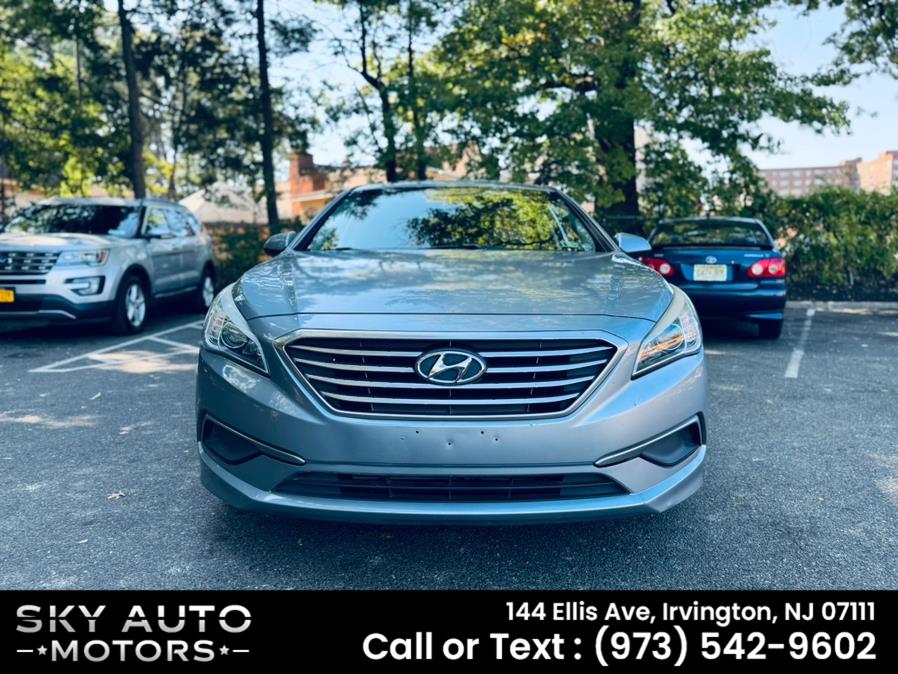 2016 Hyundai Sonata SE's photo