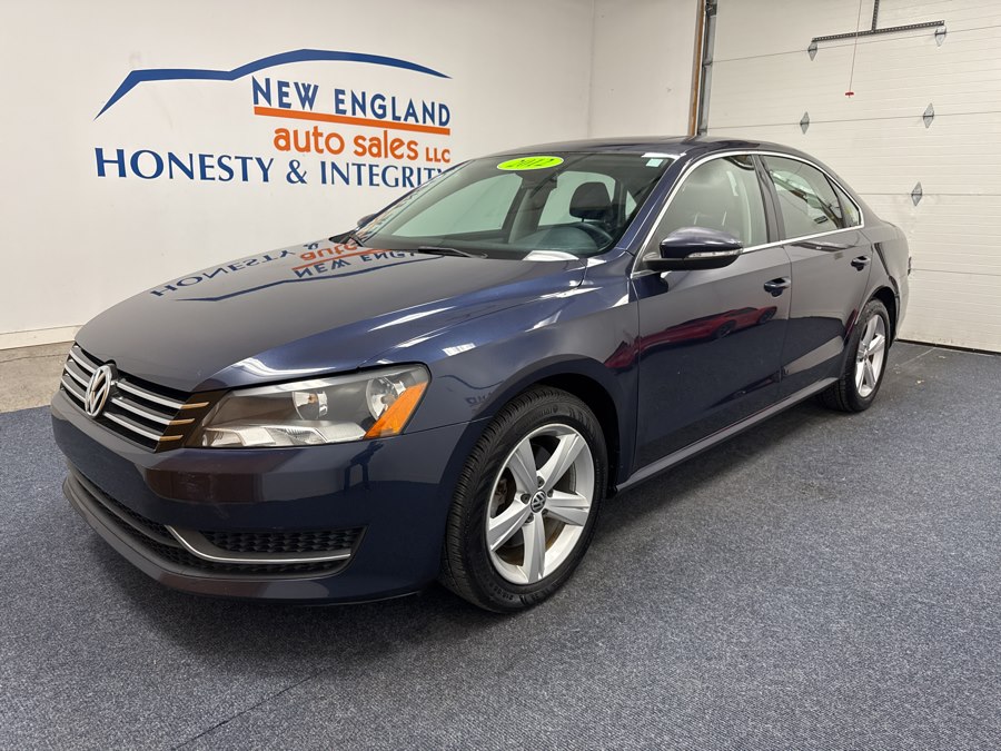 2012 Volkswagen Passat 4dr Sdn 2.5L Auto SE w/Sunroof & Nav PZEV, available for sale in Plainville, Connecticut | New England Auto Sales LLC. Plainville, Connecticut