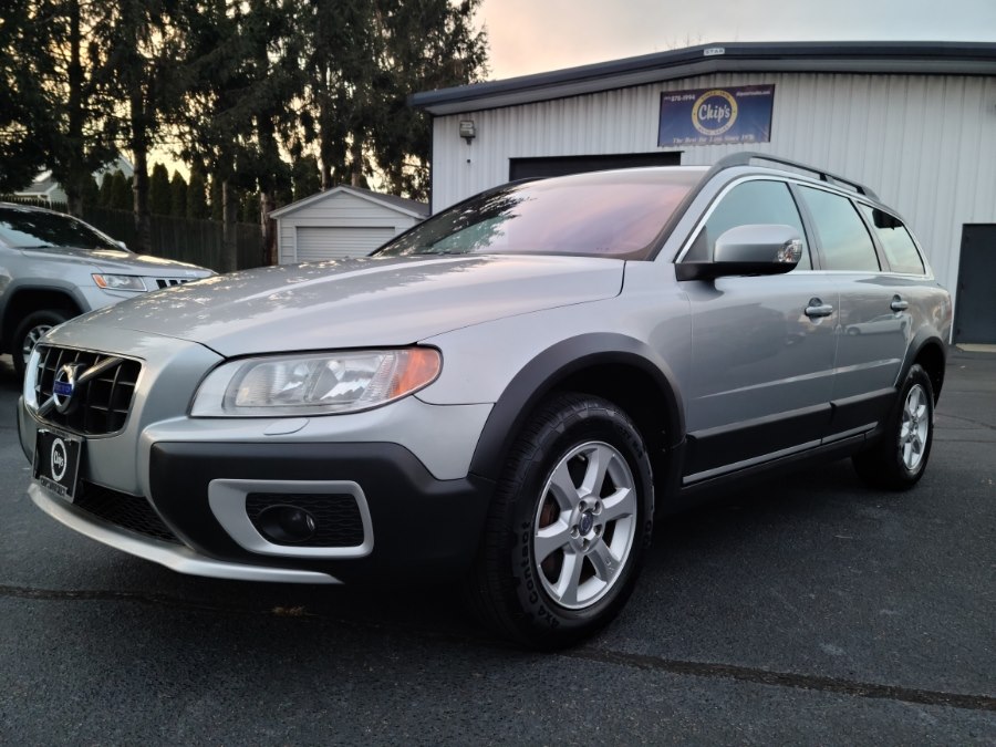 Used Volvo XC70 4dr Wgn 3.2L AWD 2011 | Chip's Auto Sales Inc. Milford, Connecticut