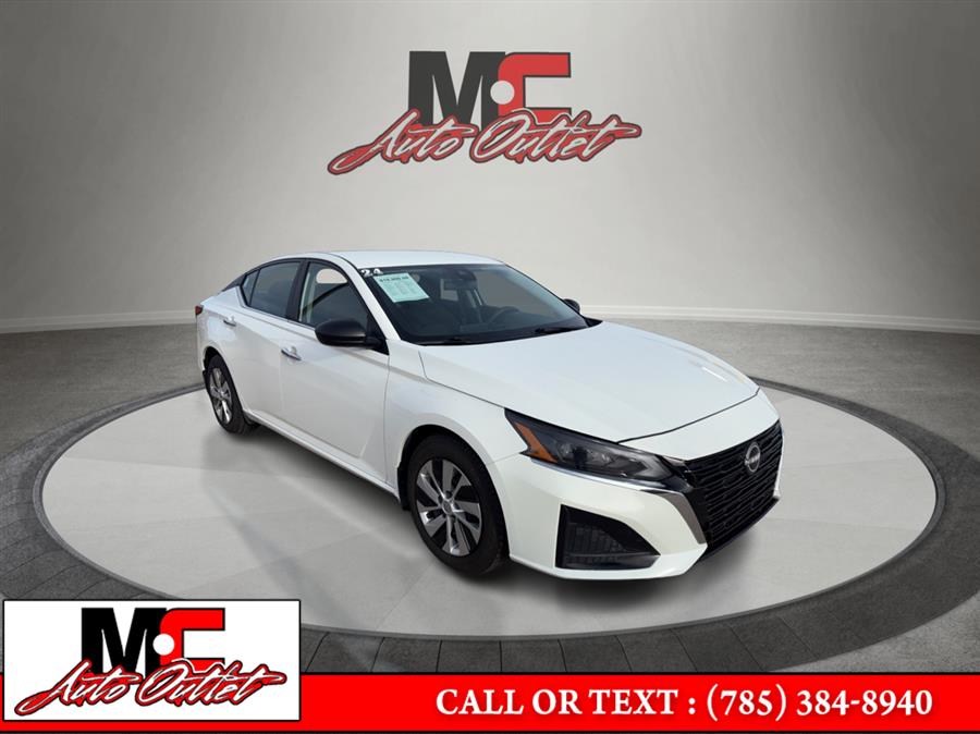 Used 2024 Nissan Altima in Colby, Kansas | M C Auto Outlet Inc. Colby, Kansas