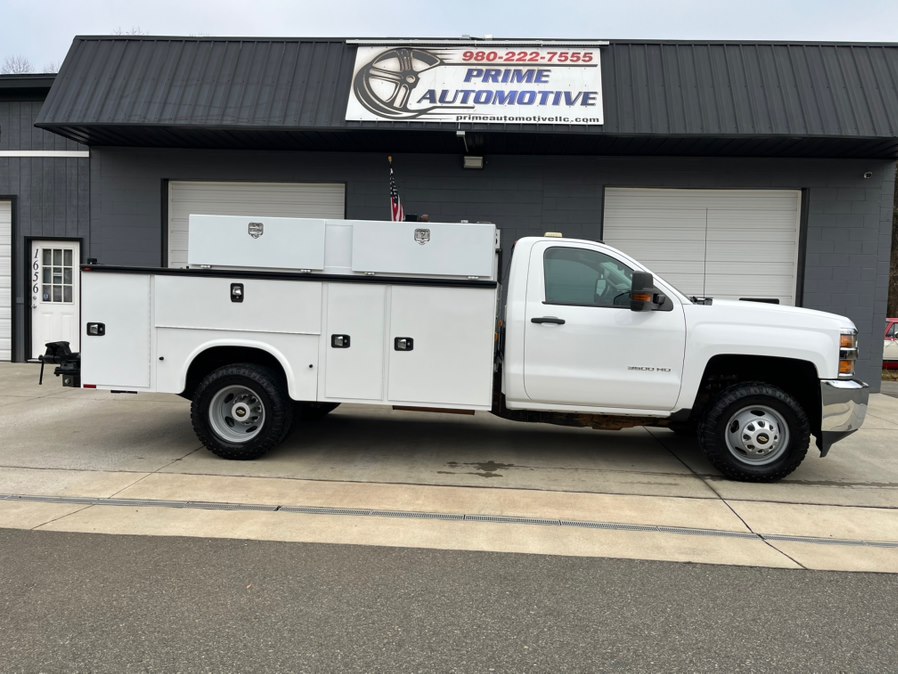 2016 Chevrolet Silverado 3500 Chassis Cab Work Truck's photo