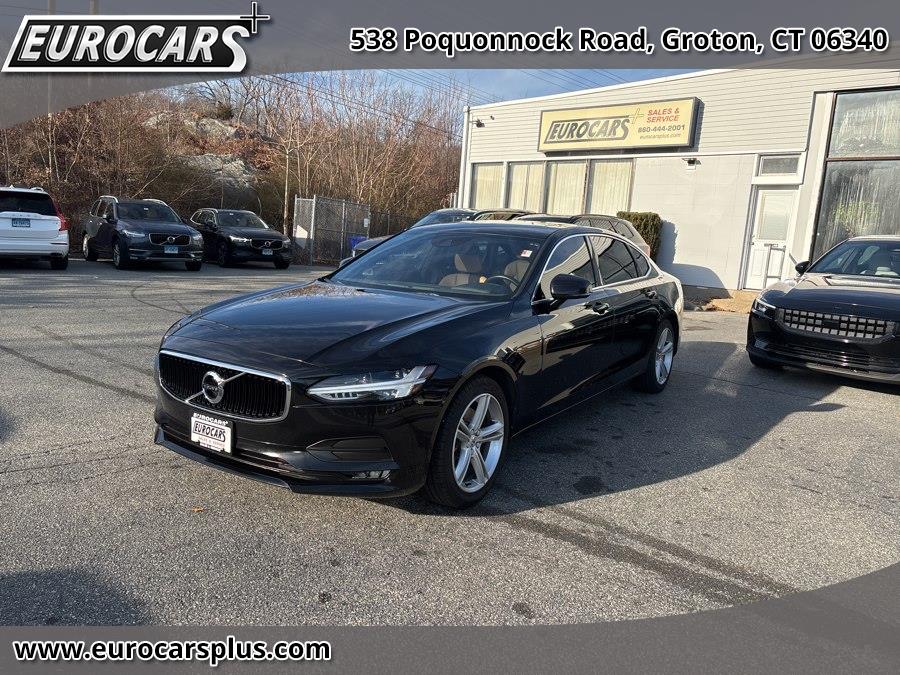 2018 Volvo S90 Momentum's photo