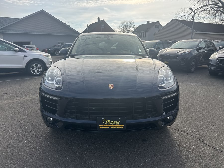 2017 Porsche Macan Base's photo