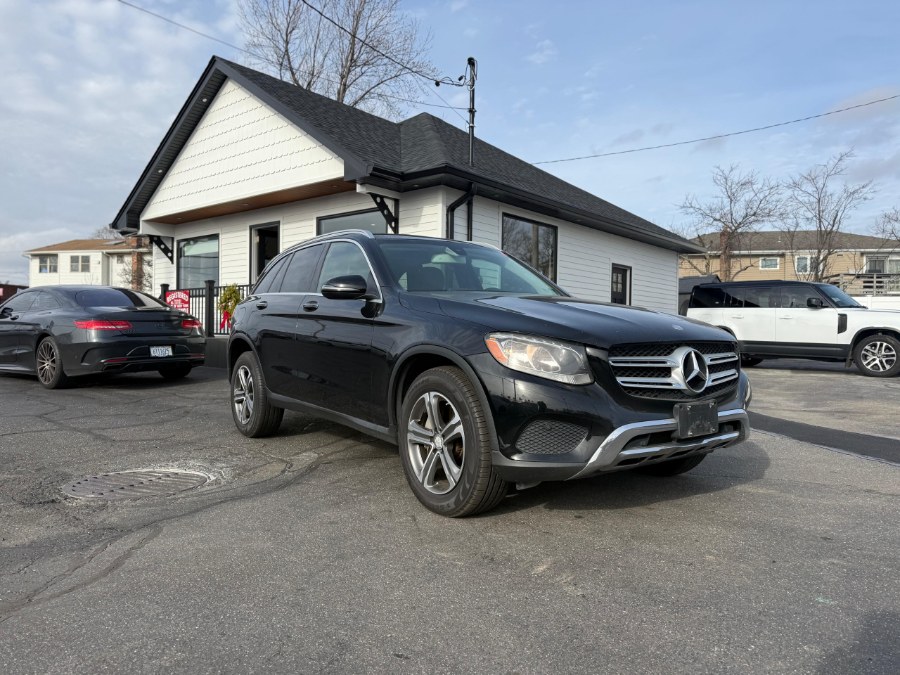 Used 2016 Mercedes-Benz GLC in Hicksville, New York | REGAL AUTOHAUS Auto Service and Sales. Hicksville, New York