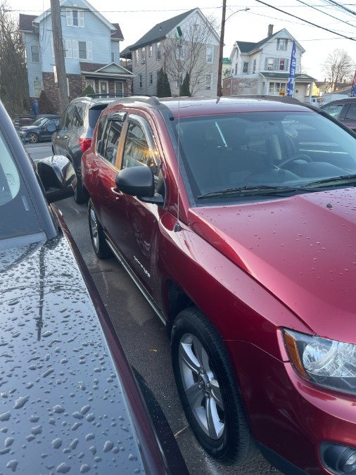 Used 2014 Jeep Compass in New Britain, Connecticut | Supreme Automotive. New Britain, Connecticut