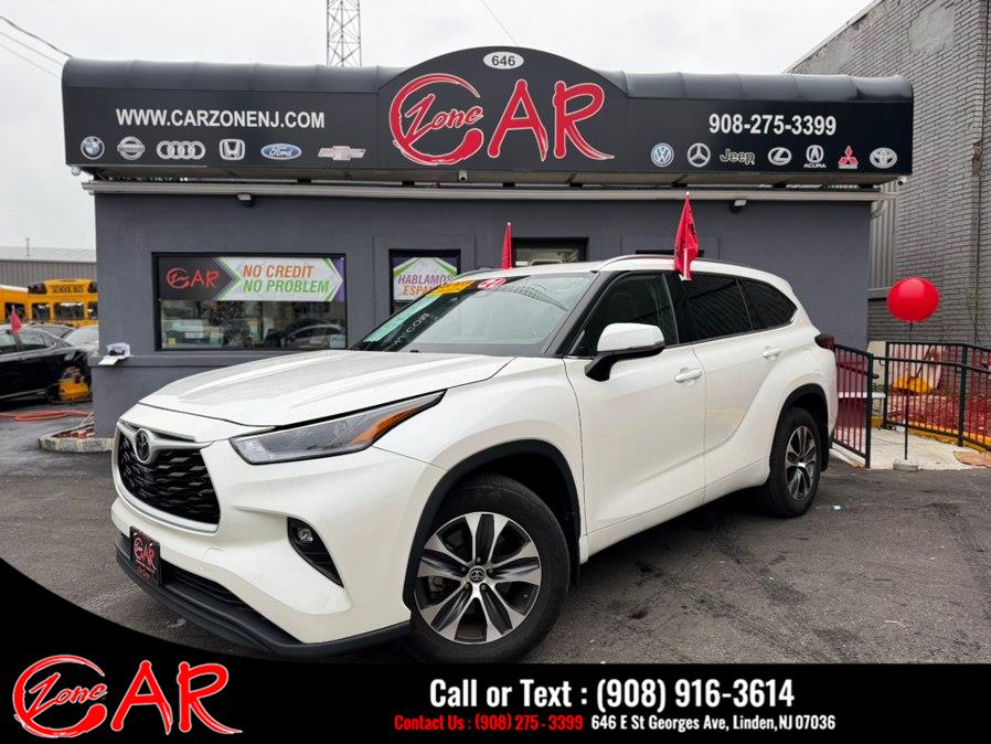 2021 Toyota Highlander XLE's photo